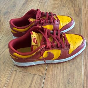 men’s/womens nike dunks midas gold size 9